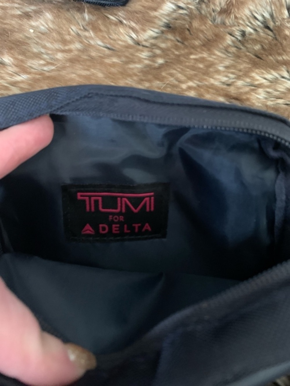 Tumi Black Men's Toiletry Pouch with Silver Nameplate - Picture 2 of 7